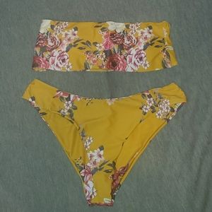 Cute floral bandeau bikini set